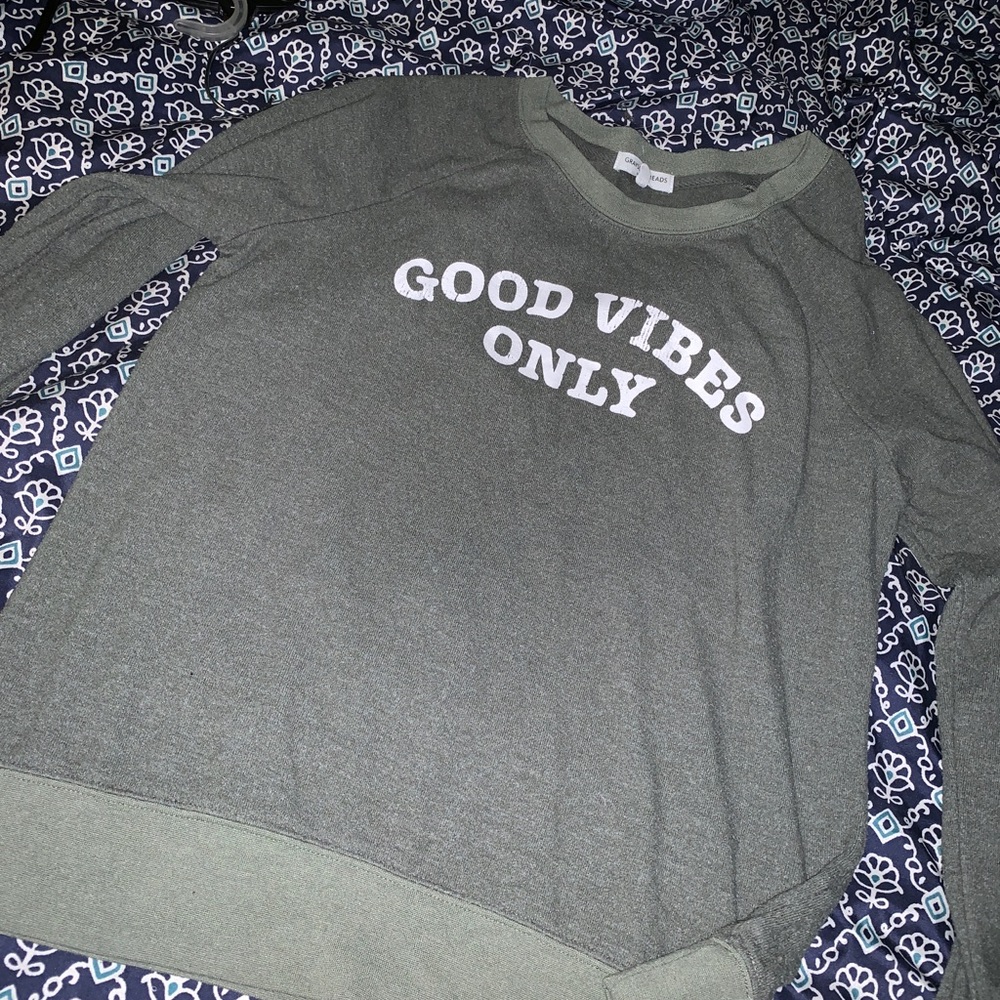Sweatshirt